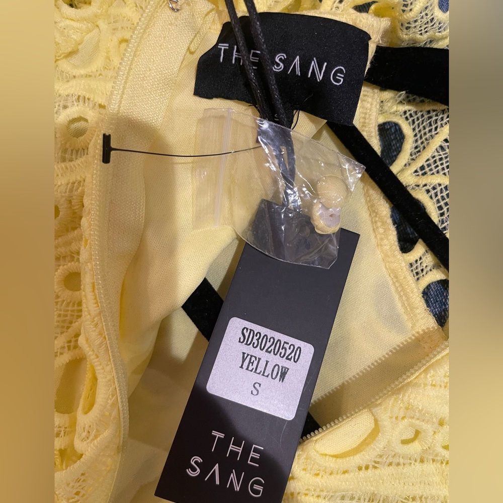 The Sang CROCHET LACE WITH BELL SLEEVE DETAILED MINI DRESS Size Small - Picture 2 of 2